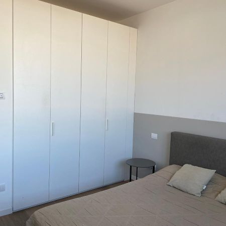 Confortevole Bilocale In Largo Marinai D'Italia Mailand Exterior foto